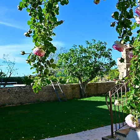 Mas De Chassole Les De L'aurore בית נופש Ongles