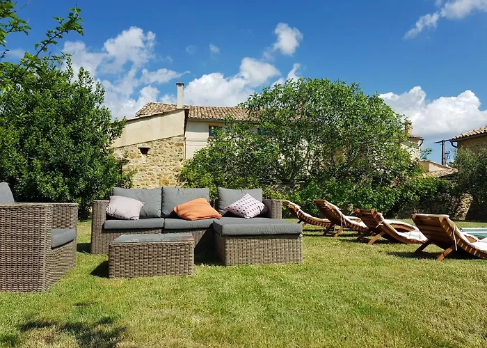 Holiday home Mas De Chassole Les De L'aurore Ongles